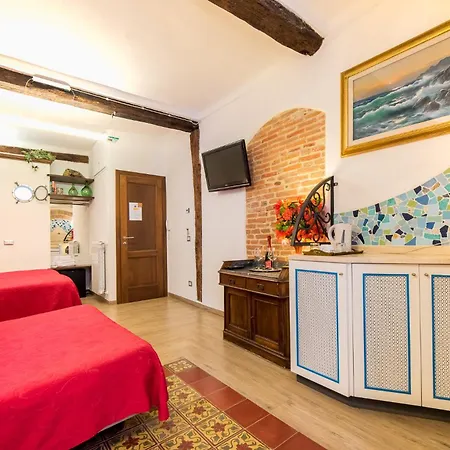 The Main Plaza - Rooms&suites