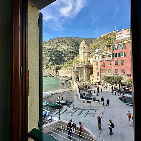 The Main Plaza - Rooms&suites Affittacamere Vernazza