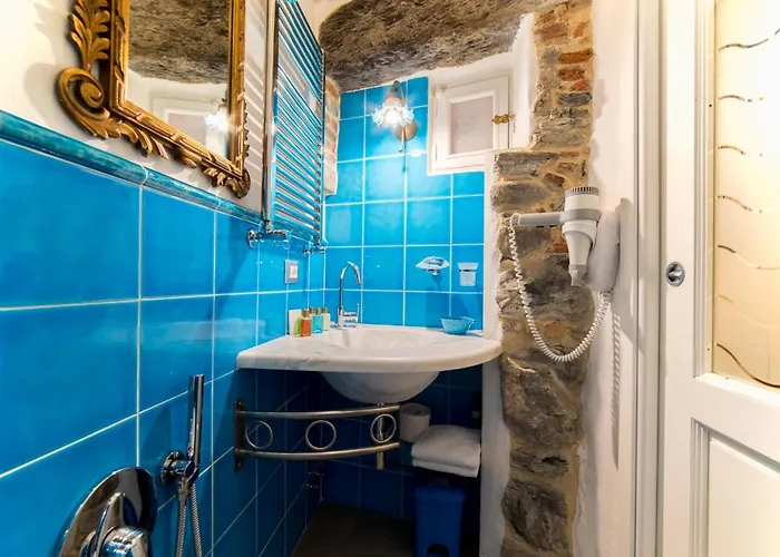The Main Plaza - Rooms&suites 3* Vernazza
