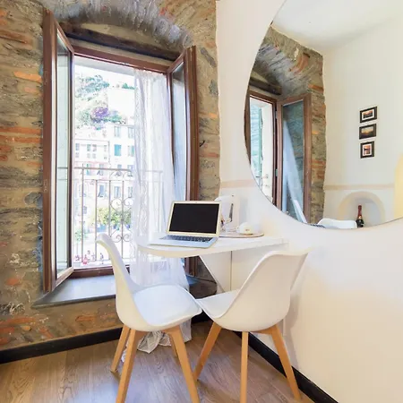 The Main Plaza - & Vendégház 3*