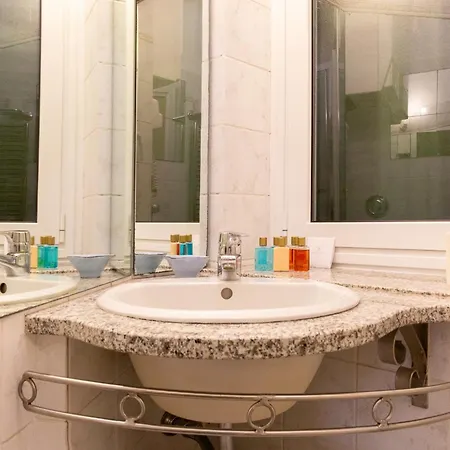 Vendégház The Main Plaza - & Vernazza