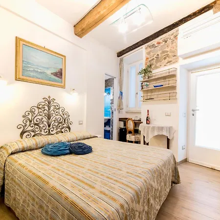 The Main Plaza - & Vendégház